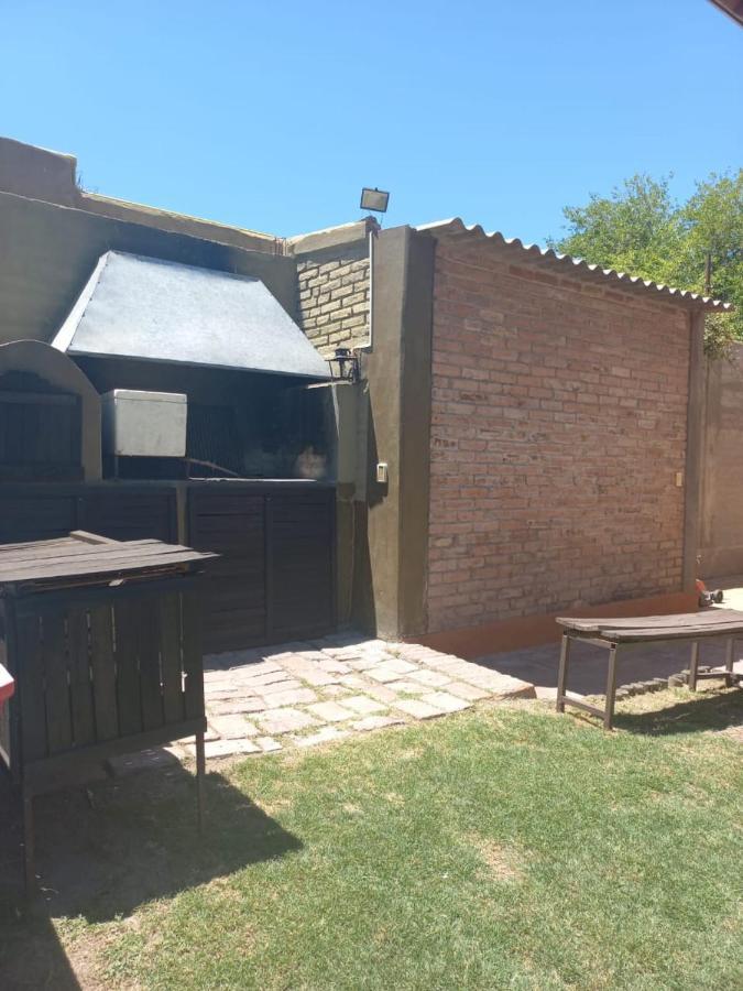 Casa Confortable - Parque Central - Estacionamiento, Patio, 3 Banos, 5 Habitaciones - La Cieneguita Dış mekan fotoğraf