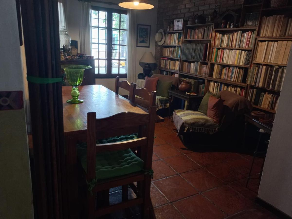Casa Confortable - Parque Central - Estacionamiento, Patio, 3 Banos, 5 Habitaciones - La Cieneguita Dış mekan fotoğraf