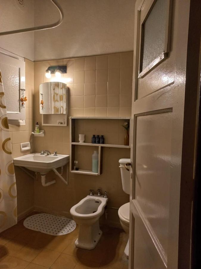 Casa Confortable - Parque Central - Estacionamiento, Patio, 3 Banos, 5 Habitaciones - La Cieneguita Dış mekan fotoğraf