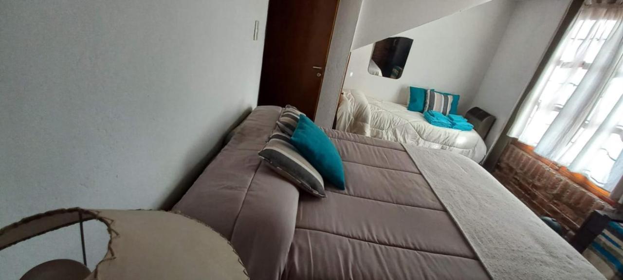 Casa Confortable - Parque Central - Estacionamiento, Patio, 3 Banos, 5 Habitaciones - La Cieneguita Dış mekan fotoğraf